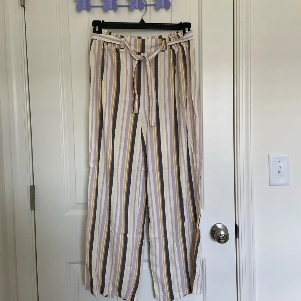 EUC | Art Class‎ girl’s striped casual pants — XL